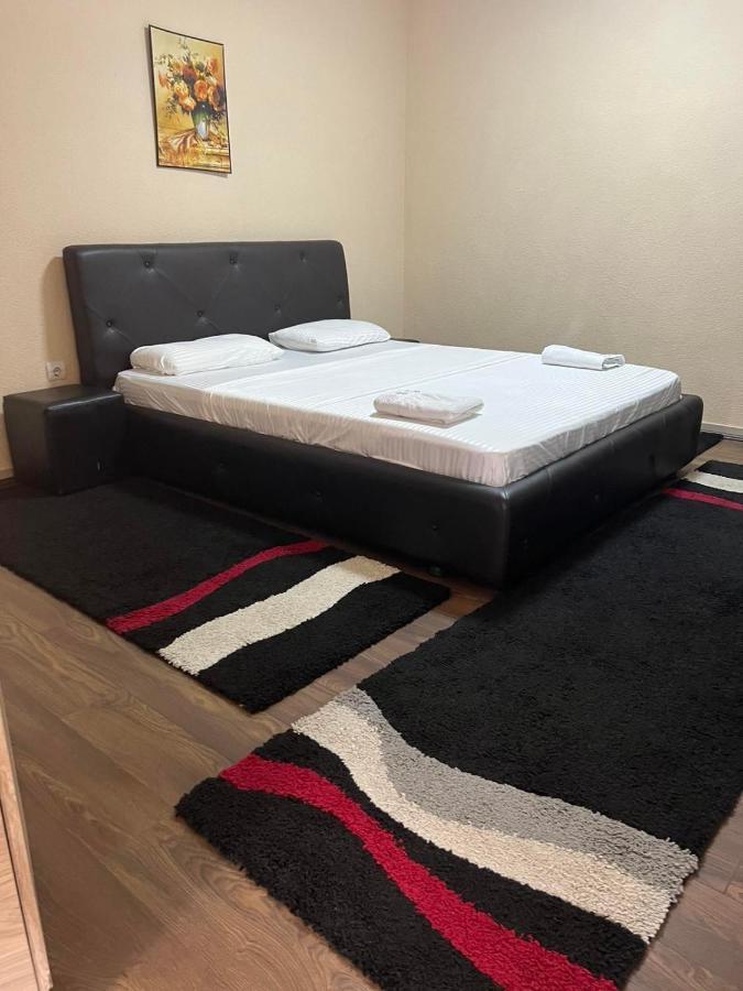 Family White Hotel Gjilan Экстерьер фото