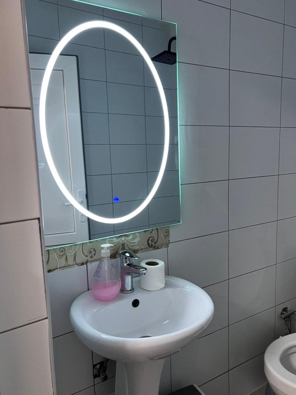 Family White Hotel Gjilan Экстерьер фото